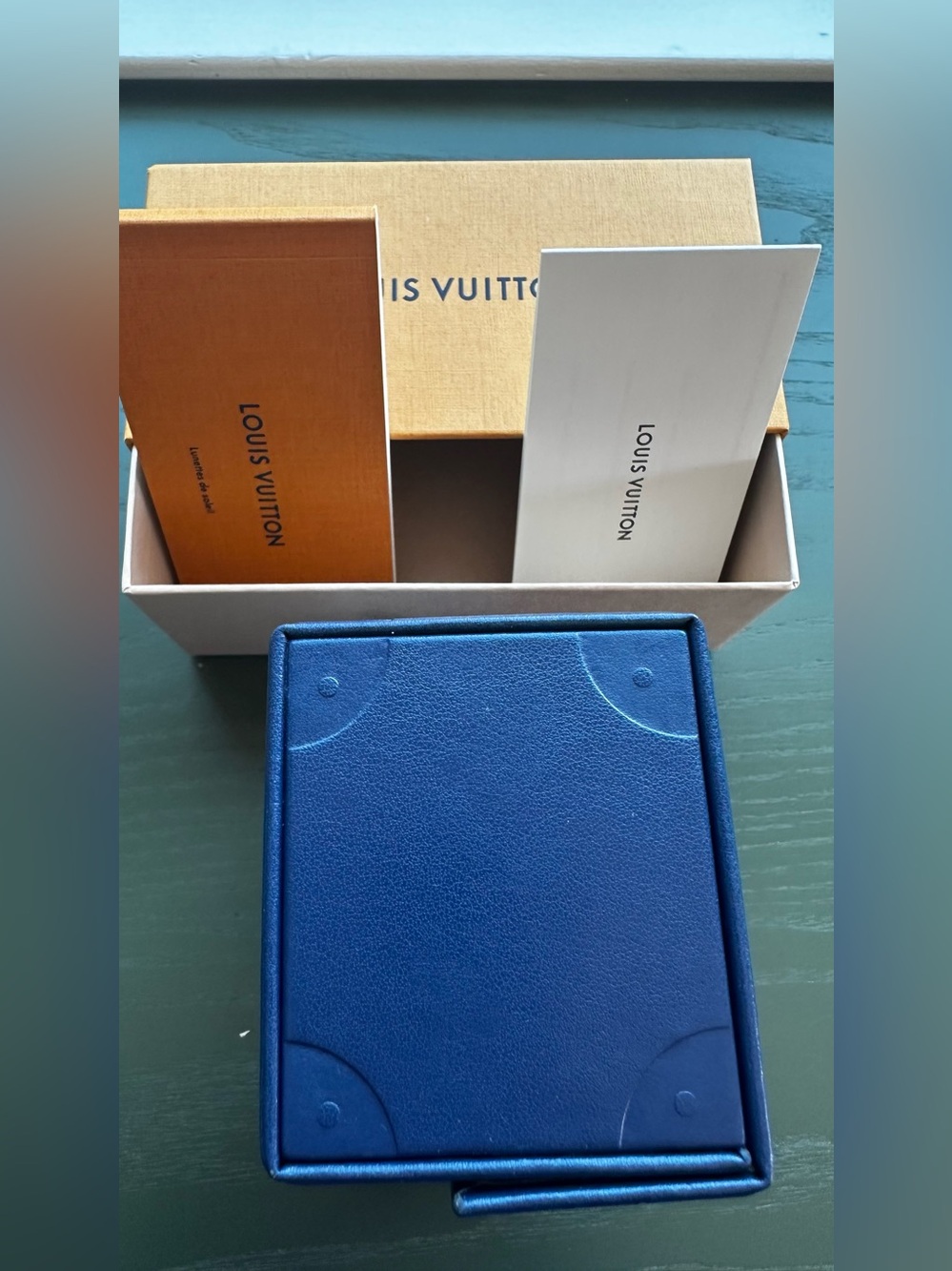 Louis Vuitton Box and Case for eye glasses/Sunglasses Unisex Case - Picture 9 of 11